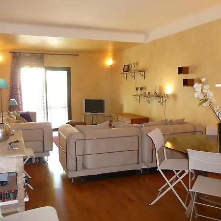 Le 83 * Saint-Tropez